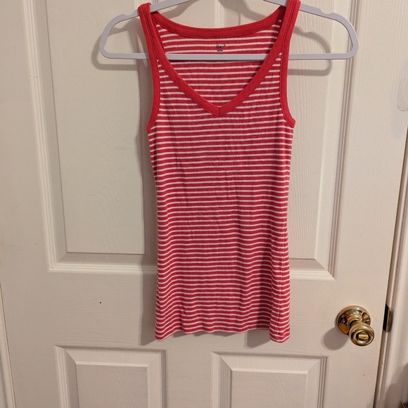 Gap Women's Tank Top - Picture 2 of 11